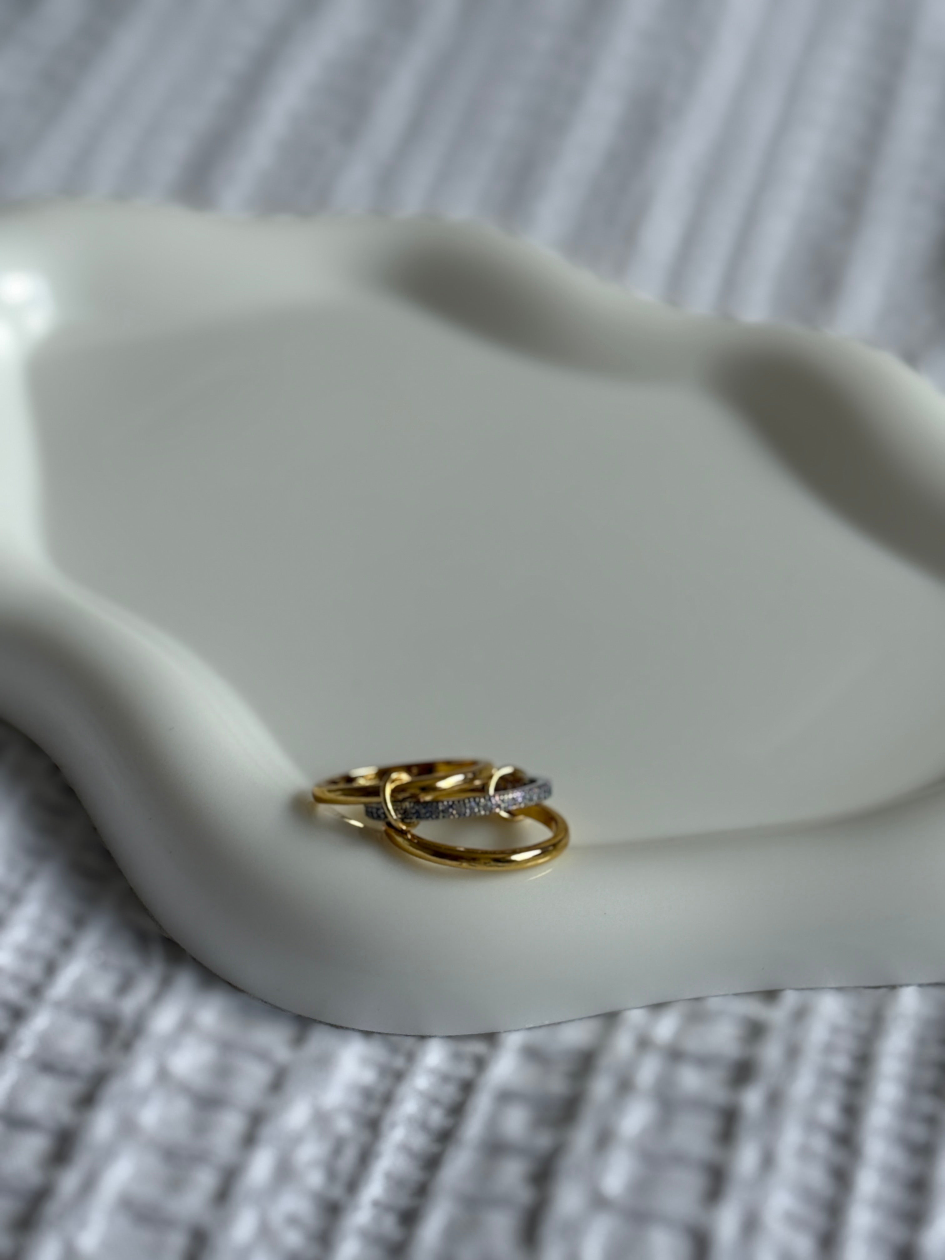 Evie fidget ring